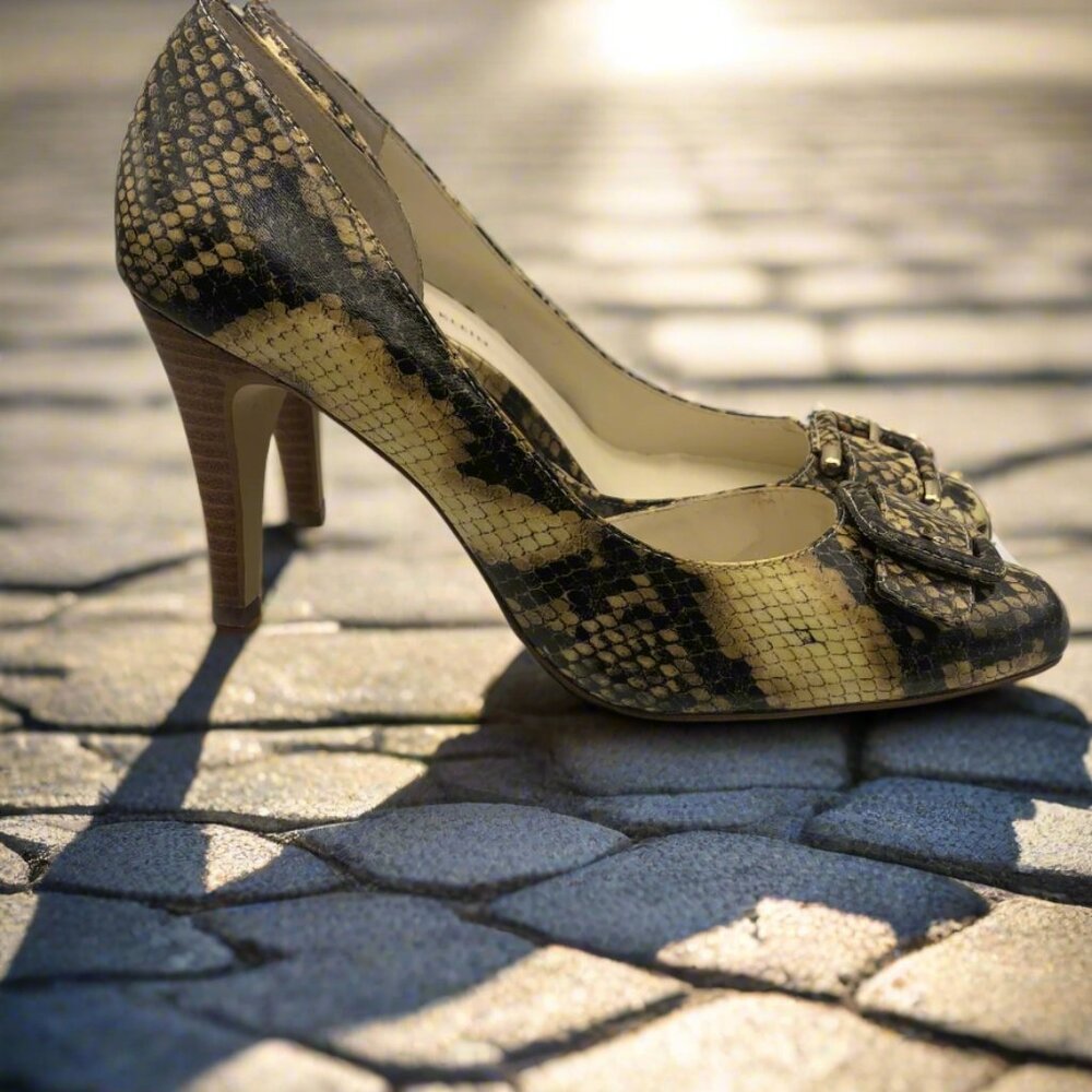 Anne Klein Snakeskin Heels with Buckle  Size 7.5